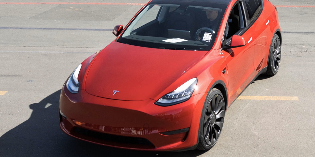 Tesla сообщил о выпуске своего пятимиллионнного электромобиля